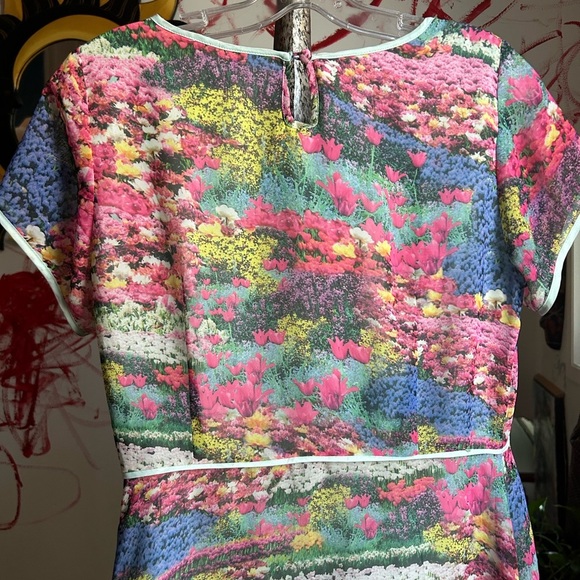 Yumi Multicolor Floral Mini Dress 6/8 - Picture 9 of 16